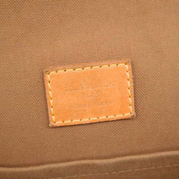 LOUIS VUITTON Brown Monogram Shoulder Bag - Picture 5 of 16